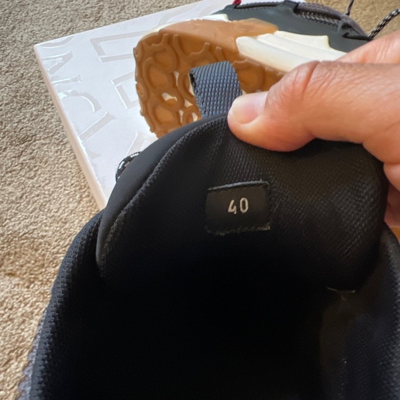 Moncler men sneakers very good condition 10/10 size EU 40 US 8 - Picture 8 of 10